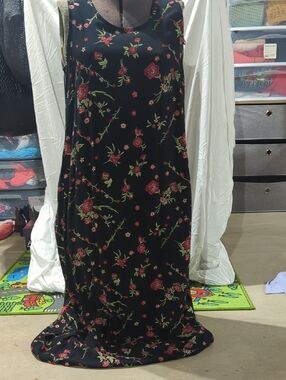 Black Floral Sleeveless Maxi Dress - Red Rose Print